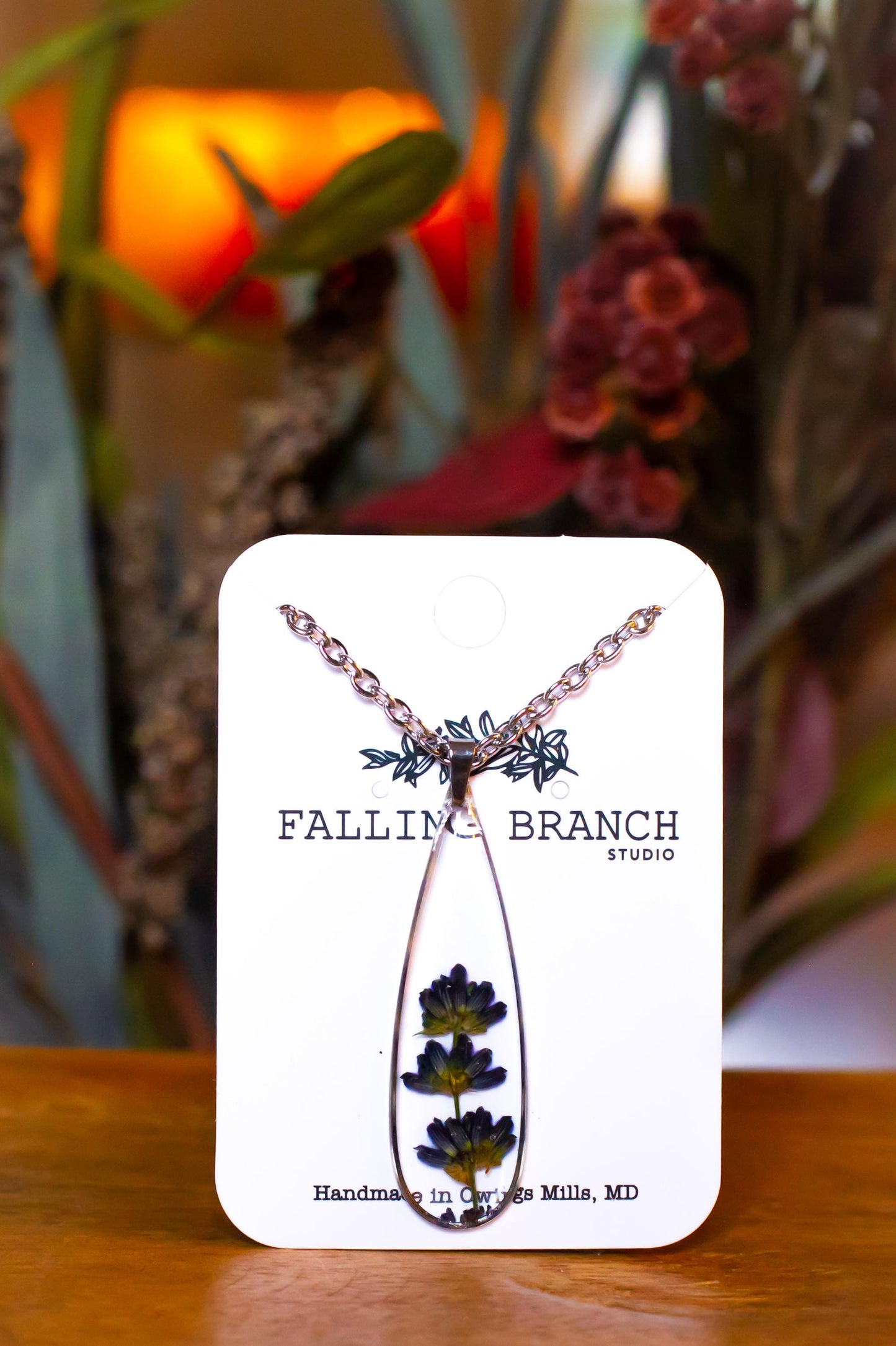 Elegant Lavender Necklace - Dainty Floral Pendant - Handcrafted Botanical Jewelry for Nature Lovers