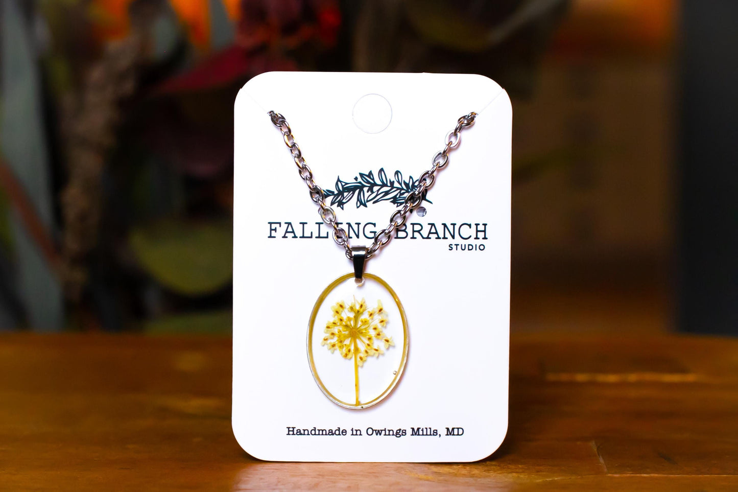 Rustic Wild Carrot Flower Necklace - Dainty Botanical Pendant - Handcrafted Minimalist Jewelry for Nature Lovers